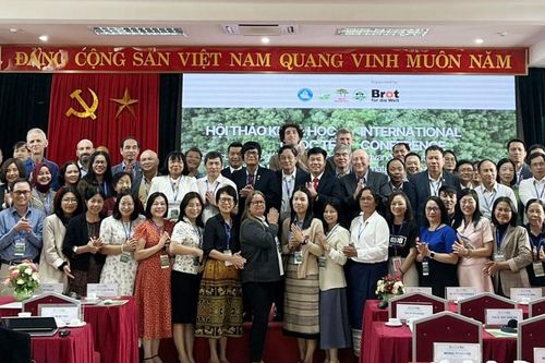 Ứng phó với biến đổi khí hậu ở nông thôn Việt Nam