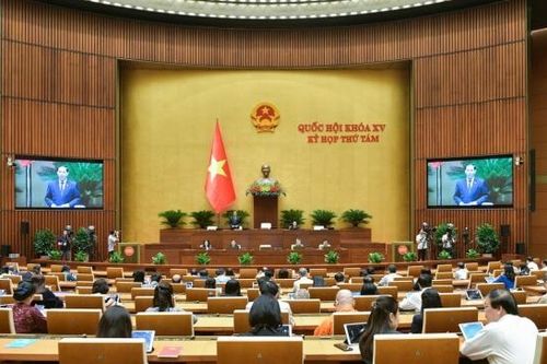 Quốc hội thảo luận về kinh tế - xã hội, bổ sung vốn cho Vietcombank