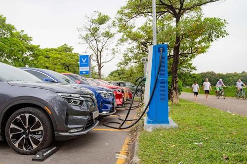 Trạm sạc nhượng quyền V-GREEN bắt tay với một đối tác mới tại Bắc Ninh