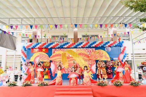 Một tiết mục văn nghệ tại Trường THCS mừng 20/11 dự kiến chi hơn 21 triệu đồng
