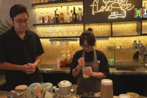 Quán cà phê gọi món bằng tay