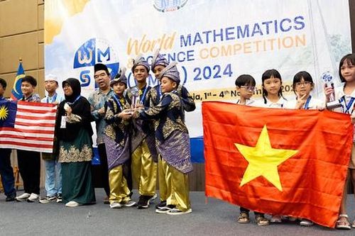 Đoàn học sinh Việt Nam giành mưa giải thưởng tại cuộc thi Toán và Khoa học Thế giới - WMSC 2024