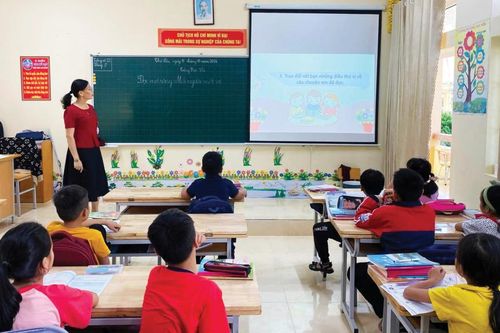 Đẩy mạnh công tác xã hội hóa giáo dục