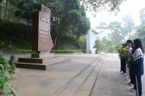 Nặm Lìn - 'Địa chỉ đỏ' thắp sáng tinh thần cách mạng, khát vọng cống hiến của thế hệ trẻ