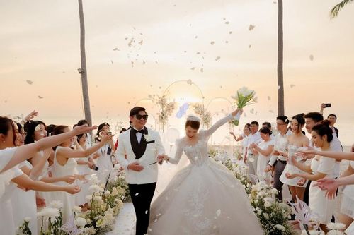 Có nên làm đám hỏi, đám cưới cùng một ngày?