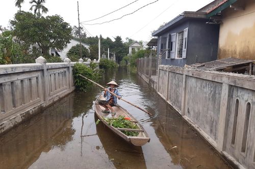 Mưa lớn ở Huế - Quảng Trị gây ngập úng, nguy cơ lũ chồng lũ
