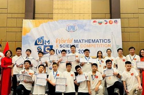 20 học sinh quận Ba Đình đạt giải kỳ thi Toán - khoa học thế giới năm 2024