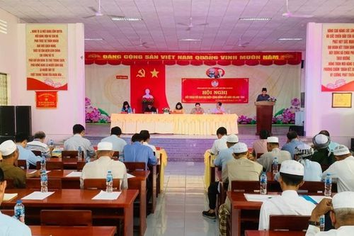Đảng đoàn Ủy ban MTTQ Việt Nam tỉnh An Giang đối thoại với cộng đồng hồi giáo tỉnh