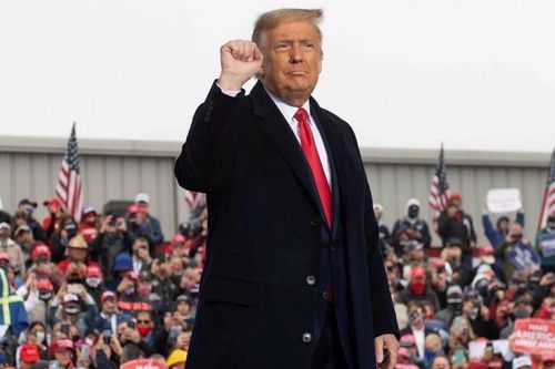 Dòng vốn hàng trăm tỷ USD vào Mỹ 'thấp thỏm' vì ông Trump