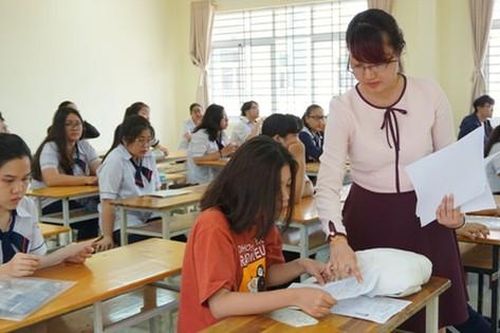 Bằng cử nhân Luật có được dạy môn Giáo dục kinh tế và pháp luật?