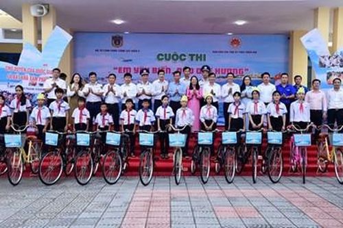 Lan tỏa tình yêu biển, đảo quê hương