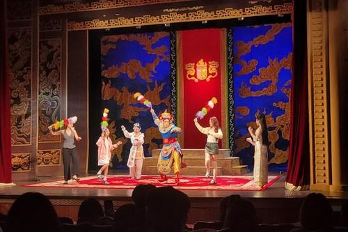 Nghệ thuật Tuồng bừng sáng trong thế hệ khán giả trẻ