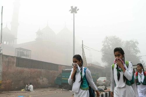 Pakistan đóng cửa trường học do ô nhiễm không khí