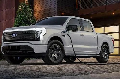 Ford tạm dừng sản xuất xe bán tải điện F-150 Lightning do nhu cầu xe điện thấp