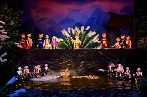 Rối nước 'Hoàng đế cờ lau' kể chuyện cuộc đời vua Đinh Tiên Hoàng