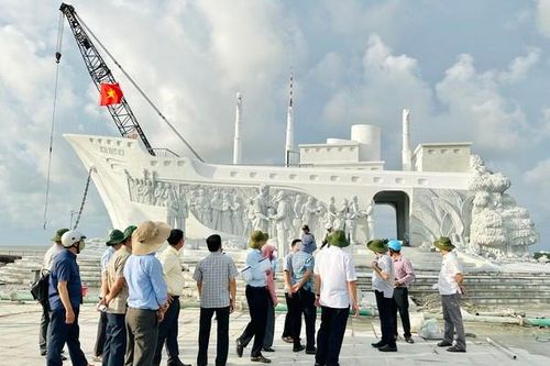 Bí thư Tỉnh Cà Mau yêu cầu các đơn vị hoàn thành đúng tiến độ công trình kỷ niệm 70 năm sự kiện Tập kết ra Bắc