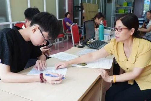Phân luồng 40% đi học nghề, học sinh chịu áp lực thế nào?