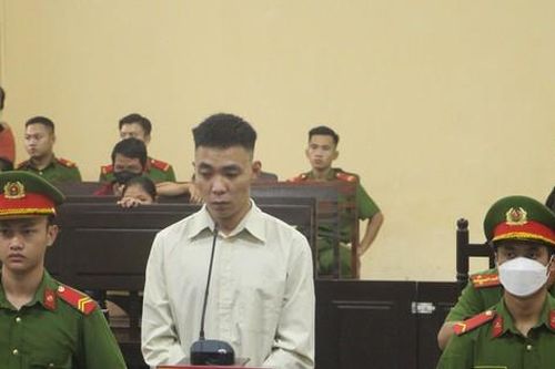 Di chứng sử dụng ma túy, thanh niên vô cớ đâm 2 người thương vong