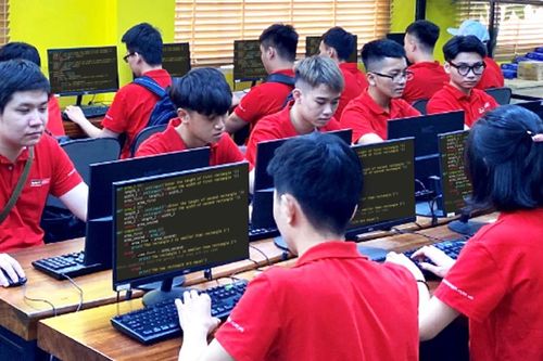 Trẻ em có nên học lập trình ngay từ bậc học phổ thông?