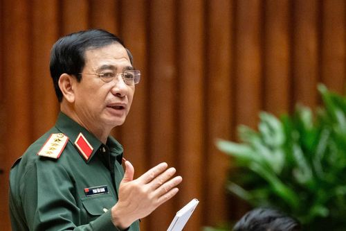 Tăng tuổi nghỉ hưu cấp tướng lên 62, cấp tá không lên tướng được