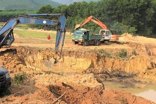 Truy tố nguyên lãnh đạo UBND xã Xuân Hương vì để xảy ra khai thác đất lậu