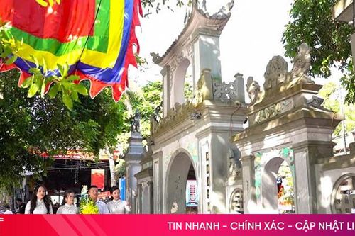 Thăm di tích lịch sử văn hóa quốc gia đền Chợ Củi