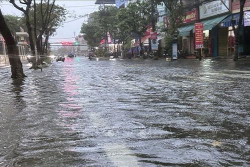 Các trường học Đà Nẵng chủ động cho học sinh nghỉ học do mưa lớn