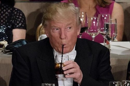 10 món ăn yêu thích nhất của ông Donald Trump