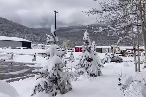 Tuyết phủ trắng xóa miền Trung Colorado