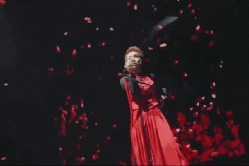 'Nữ hoàng Wushu' bất ngờ đi 'đường quyền' ấn tượng trên sân khấu Chị Đẹp mùa 2