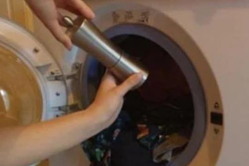 Cho tiêu đen vào máy giặt, tác dụng bất ngờ mà không phải ai cũng biết