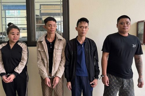 'Bóc gỡ' đường dây tuyển nhân viên karaoke dưới 16 tuổi