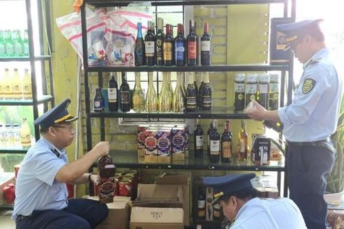 Quảng Trị: Mở đợt cao điểm chống buôn lậu, hàng giả dịp cuối năm