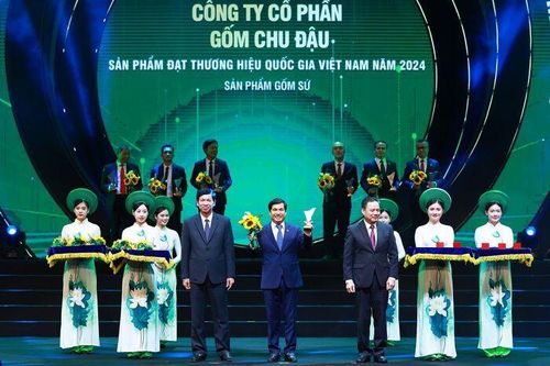 Gốm Chu Đậu lần thứ 3 nhận danh hiệu Thương hiệu quốc gia