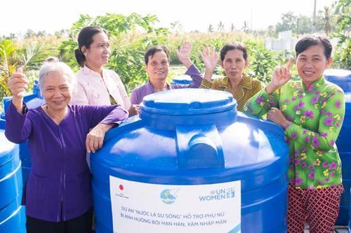 Hỗ trợ phụ nữ bị ảnh hưởng bởi hạn hán, xâm nhập mặn tại Cà Mau và Ninh Thuận