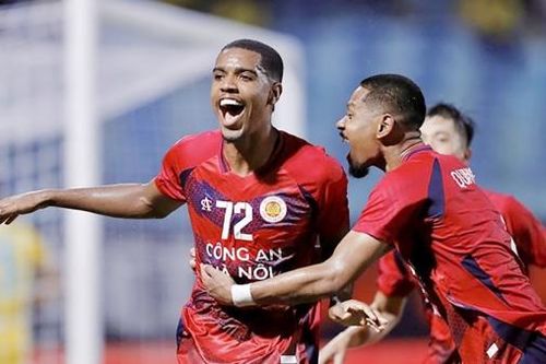 V.League: Chen chúc ở cả 2 đầu