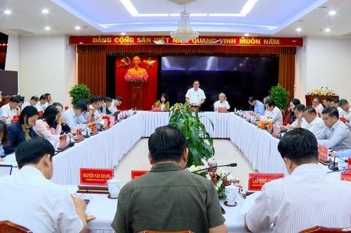 Đồng Nai kiên quyết xử lý dứt điểm 'bệnh' cán bộ làm việc cầm chừng, sợ sai