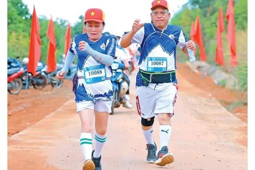 U80 vẫn đam mê chạy bộ