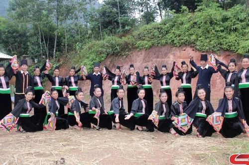 Dân tộc La Ha