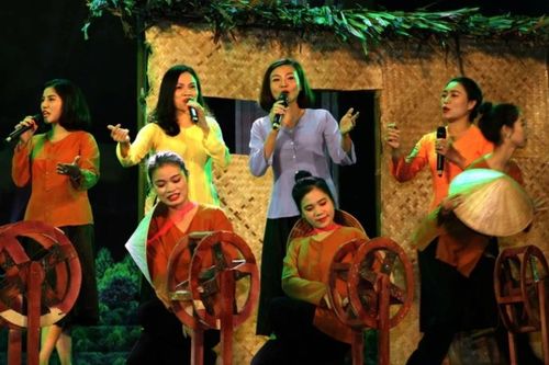 Việt Nam đa sắc màu di sản
