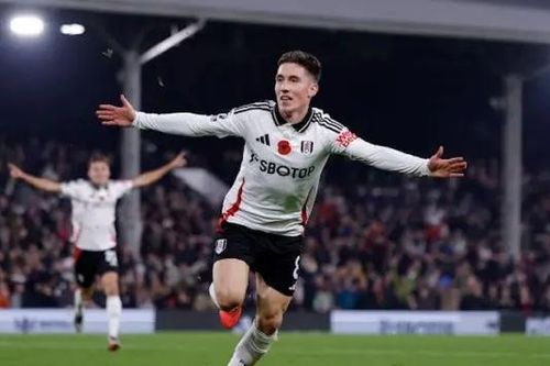 Harry Wilson tỏa sáng, giúp CLB Fullham ngược dòng đầy cảm xúc