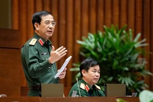Đại biểu Quốc hội ủng hộ tăng tuổi nghỉ hưu của sĩ quan Quân đội
