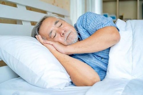 Người cao tuổi ngủ trưa 90 phút hay 30 phút sẽ minh mẫn hơn?