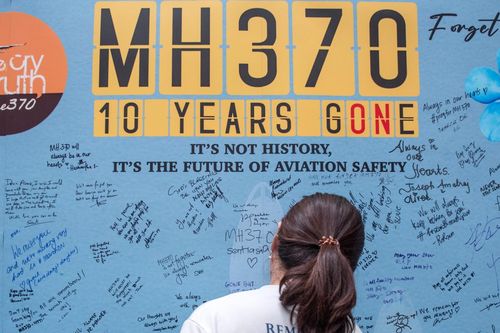 Malaysia tái khởi động cuộc tìm kiếm MH370