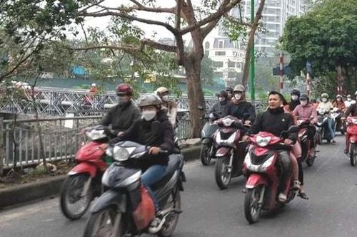 Hà Nội ngày trời lạnh, gió đông bắc cấp 3