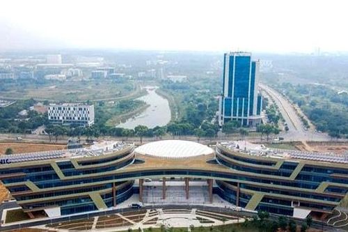 Triển khai Luật Thủ đô năm 2024 vào cuộc sống: ''Cởi trói'' chính sách để phát triển khu công nghệ cao