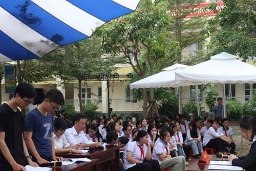 Đan Phượng: Gần 700 giáo viên, học sinh hưởng ứng Ngày pháp luật Việt Nam
