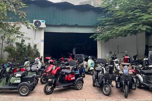 Thu giữ loạt xe điện thuộc diện cấm lưu thông tại Hà Nội
