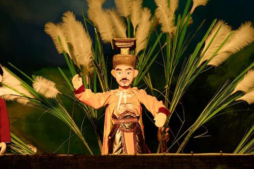 'Hoàng đế cờ lau' - vở rối nước về vị vua đầu tiên của đất nước Đại Cồ Việt