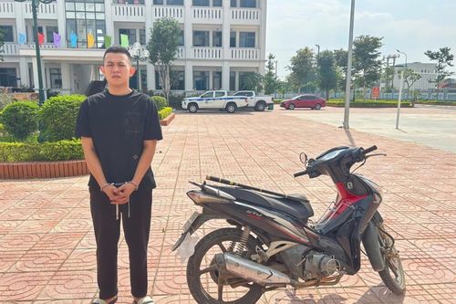 'Bác thằng bần' cạy ATM
